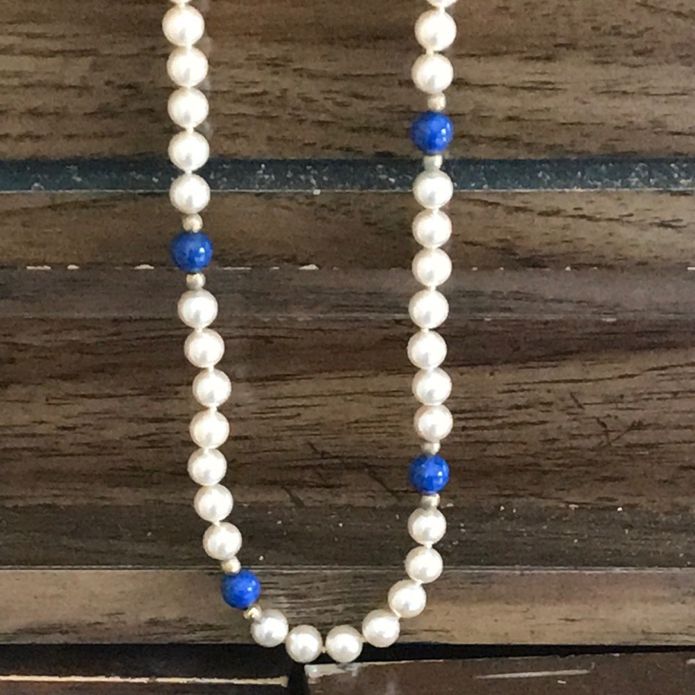 Necklace and bracelet set